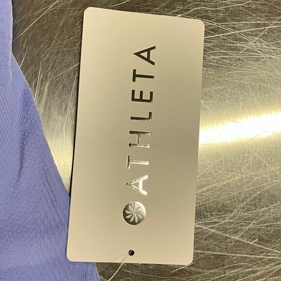 Women's Athleta Momentum 1X Fitted Lilac Racer Back Tank Hip Length XT2 Tech - Picture 5 of 9